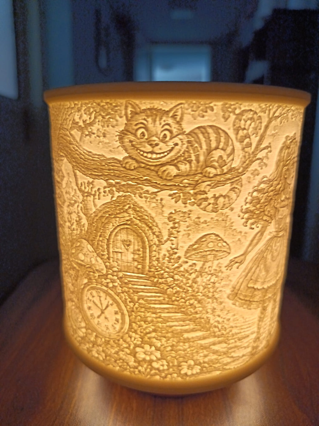 Alice in Wonderland Lithophane Lamp