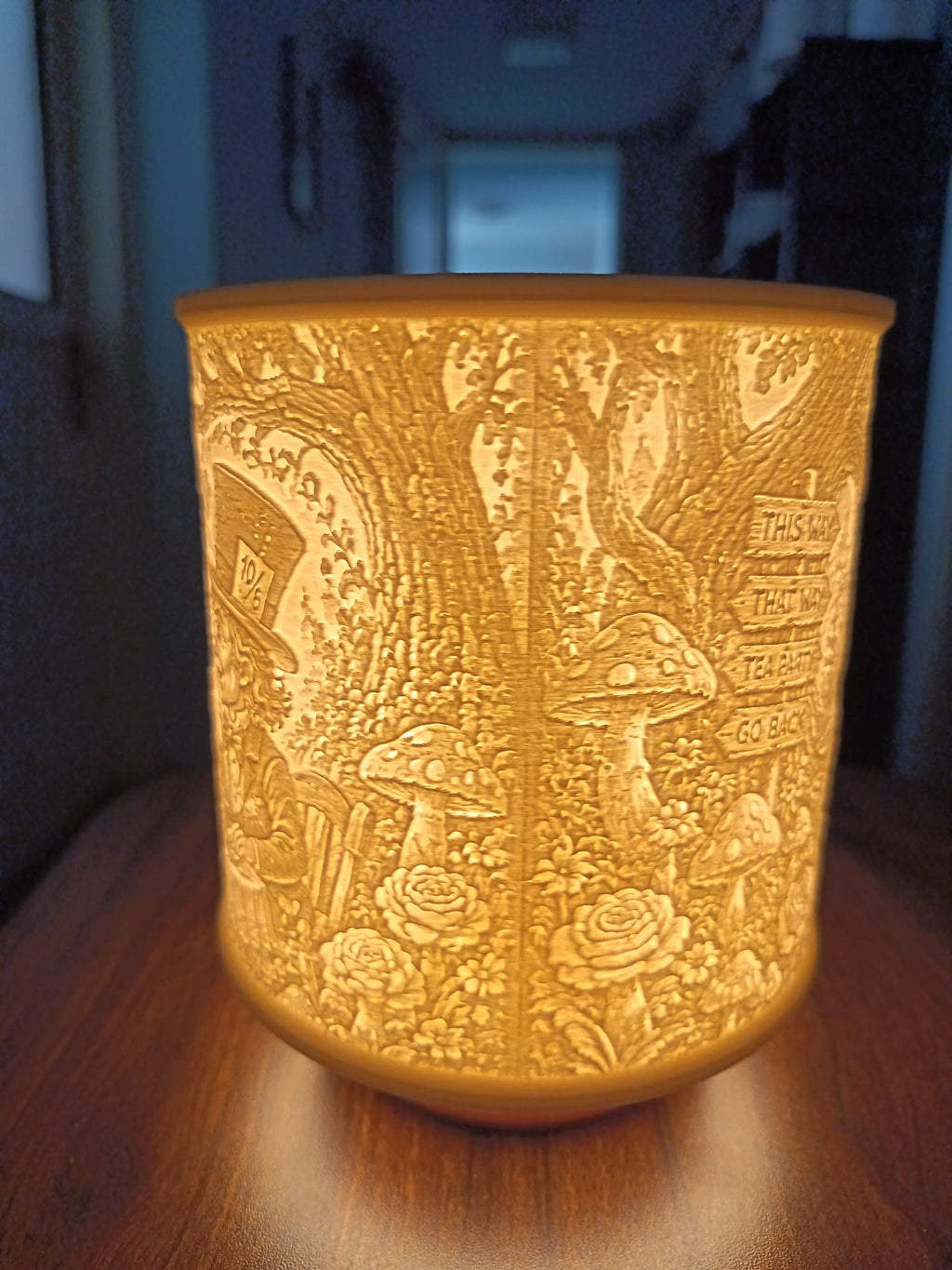 Alice in Wonderland Lithophane Lamp