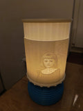 Personalizirana lithophane lampa s fotografijom u 3D printanoj bazi